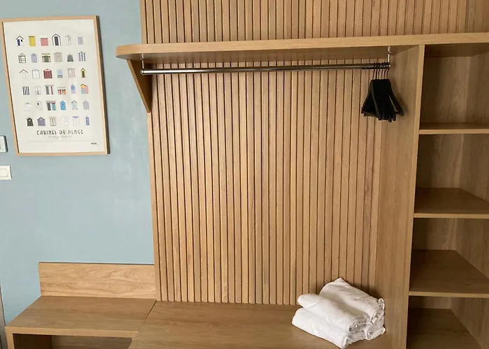 Hôtel Le Rivage vue sur mer - LOGIS - Châtelaillon-plage